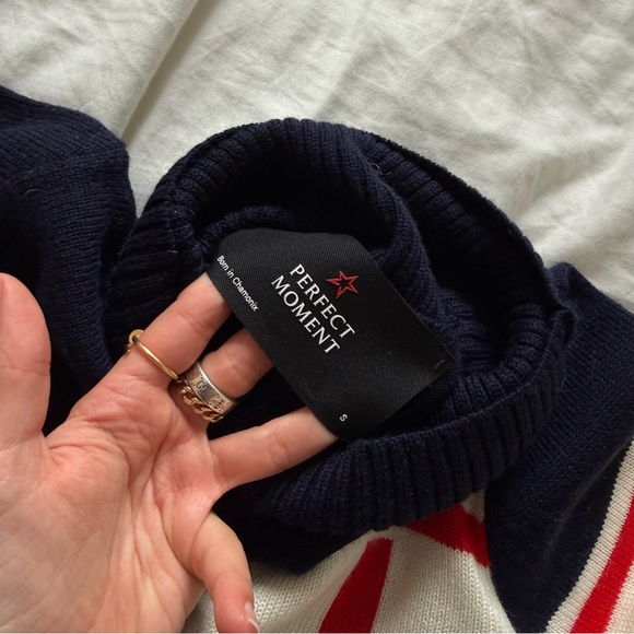 Navy and Red Ski Sweater by Perfect Moment NEW - Picture 2 of 2